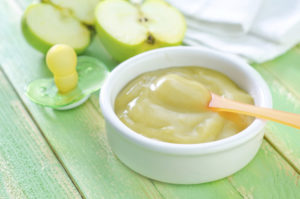 Как сделать яблочное пюре для грудничка