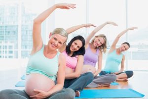 Почему во время беременности нельзя поднимать руки вверх