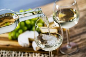 Белое вино при гв