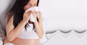 Как чихать при беременности