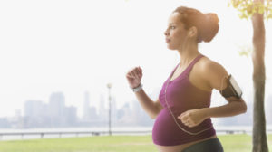 Можно ли бегать при беременности в первом триместре