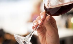 Какое вино можно кормящей маме белое или красное