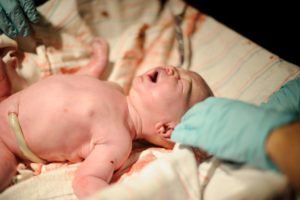 Что делать с пуповиной новорожденного народные приметы