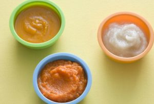 Как приготовить для ребенка 6 месяцев фруктовое пюре