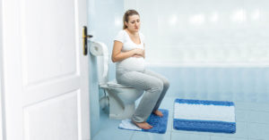 Можно ли сильно тужиться при беременности в туалете