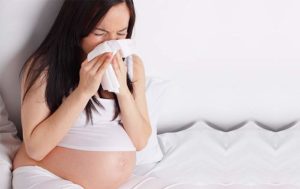 Можно ли чихать беременным