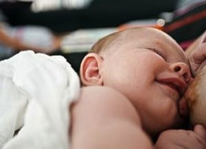 Как понять что новорожденный не наелся грудным молоком