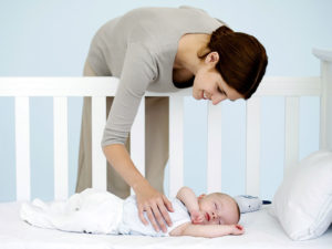 Как уложить грудного ребенка спать быстро